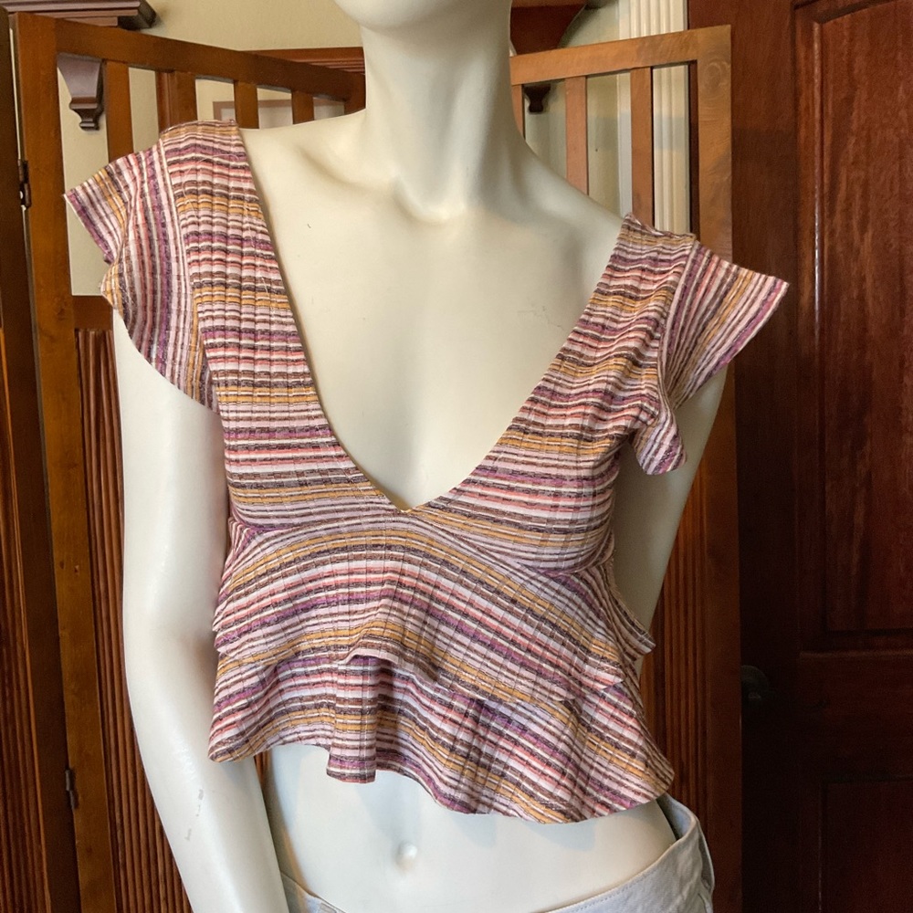 Ribbed frilly striped crop top